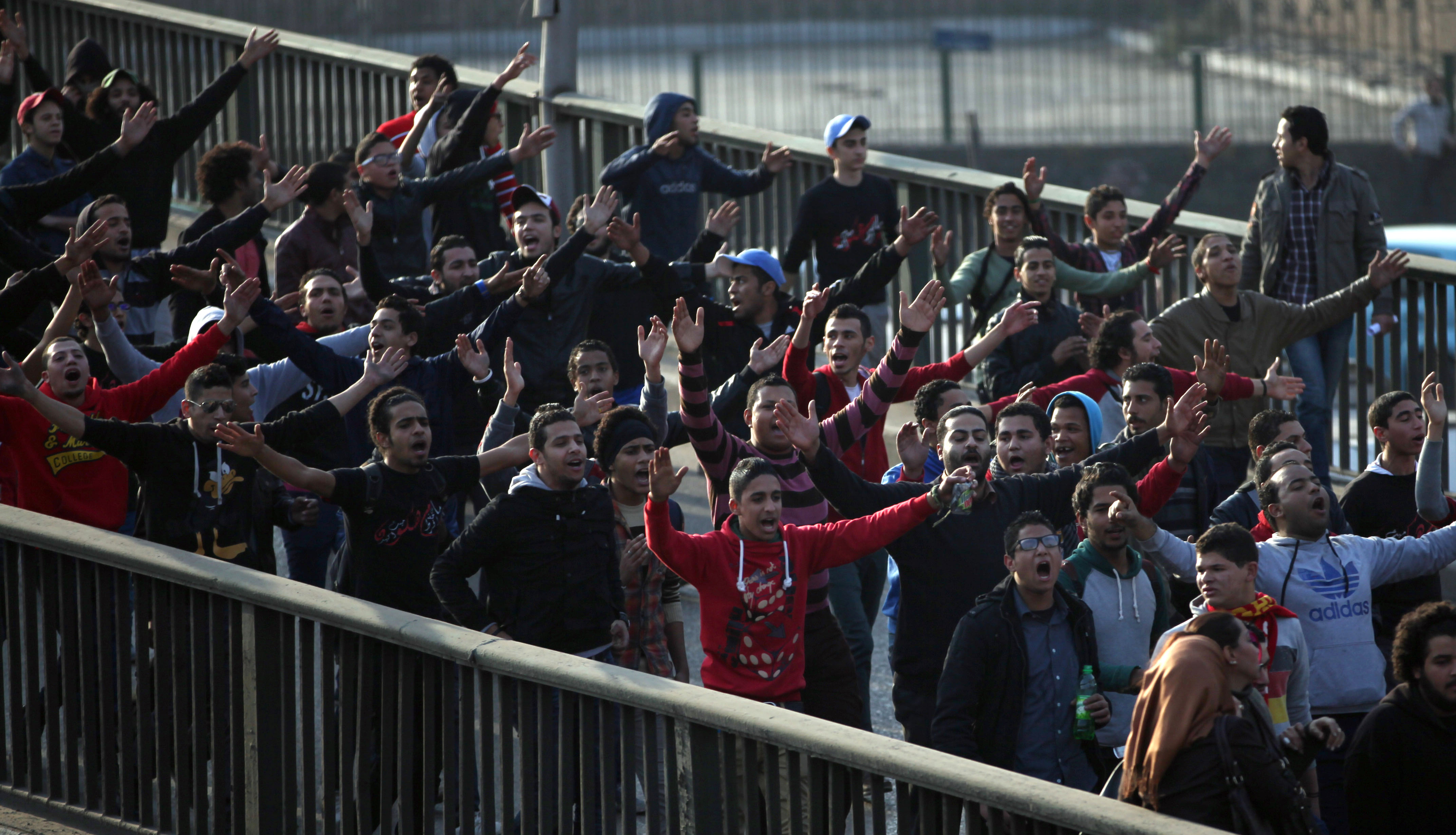 Στην εσχάτη των ποινών 21 άτομα για την ποδοσφαιρική τραγωδία στην Αίγυπτο